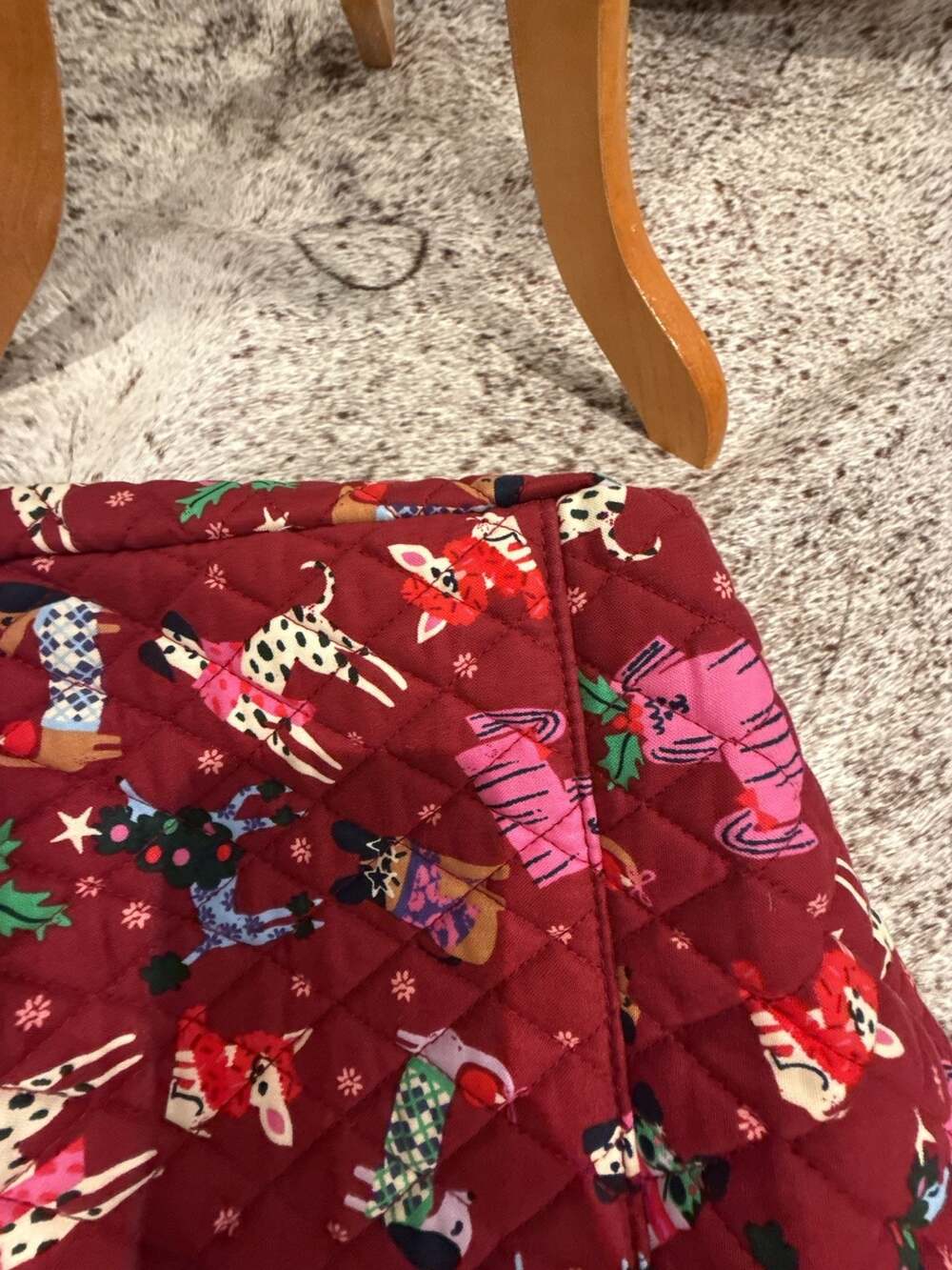 Vera Bradley Grand Tote Holiday Hounds Christmas Dogs Quilted Bag - Picture 9 of 14